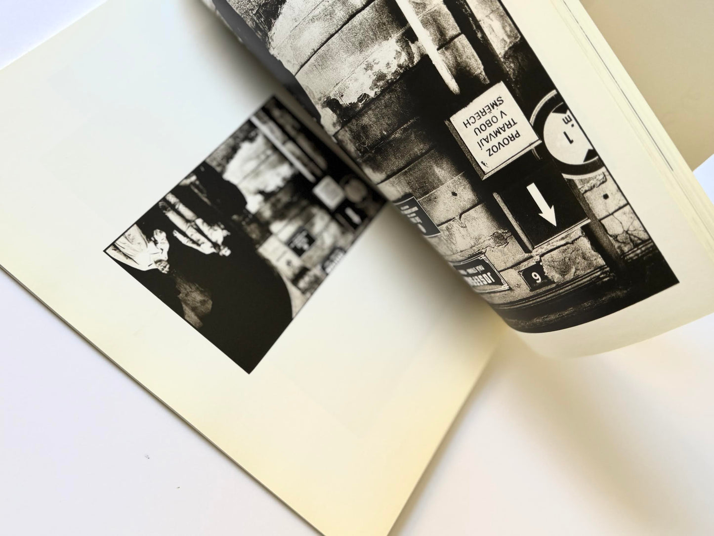 Anton Corbijn  - "Strangers" Depeche Mode